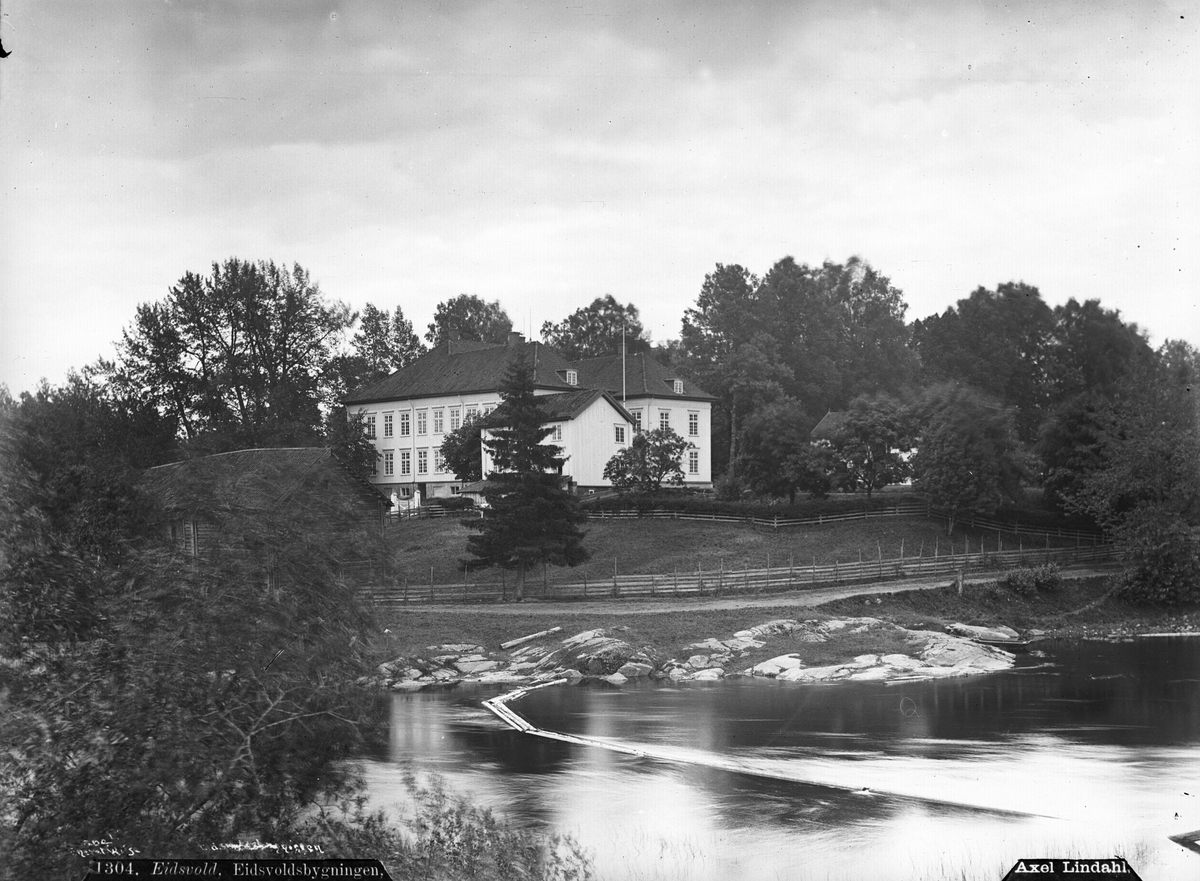 Axel Lindahl, Prot: Eidsvoldsbygningen