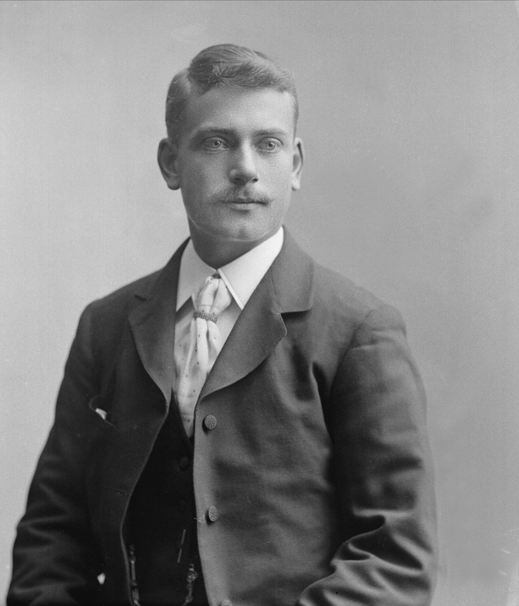Gustav Borgen, NFB.34103