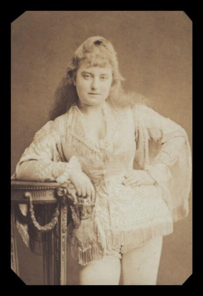 London Stereoscopic and Photographic Company, Guy Little Theatrical Photograph