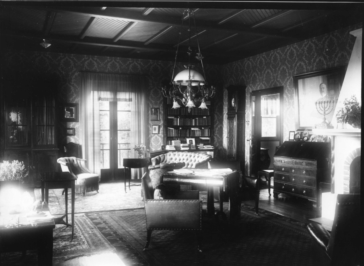 Calla Helena Sundbeck, The Living Room, the property of Thérèse Rydin.