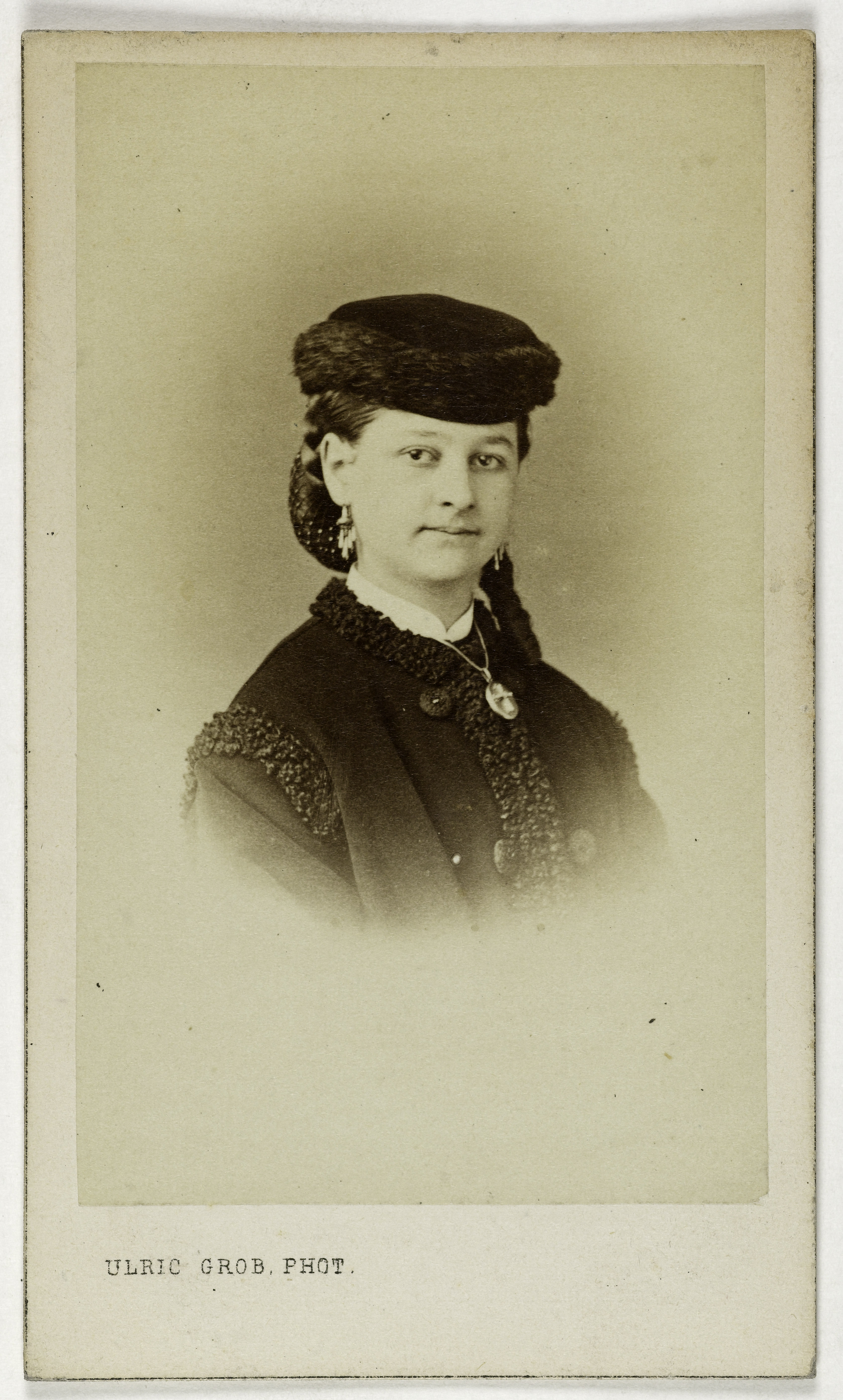 Ulric Grob, Portrait de Julia Henry, actrice