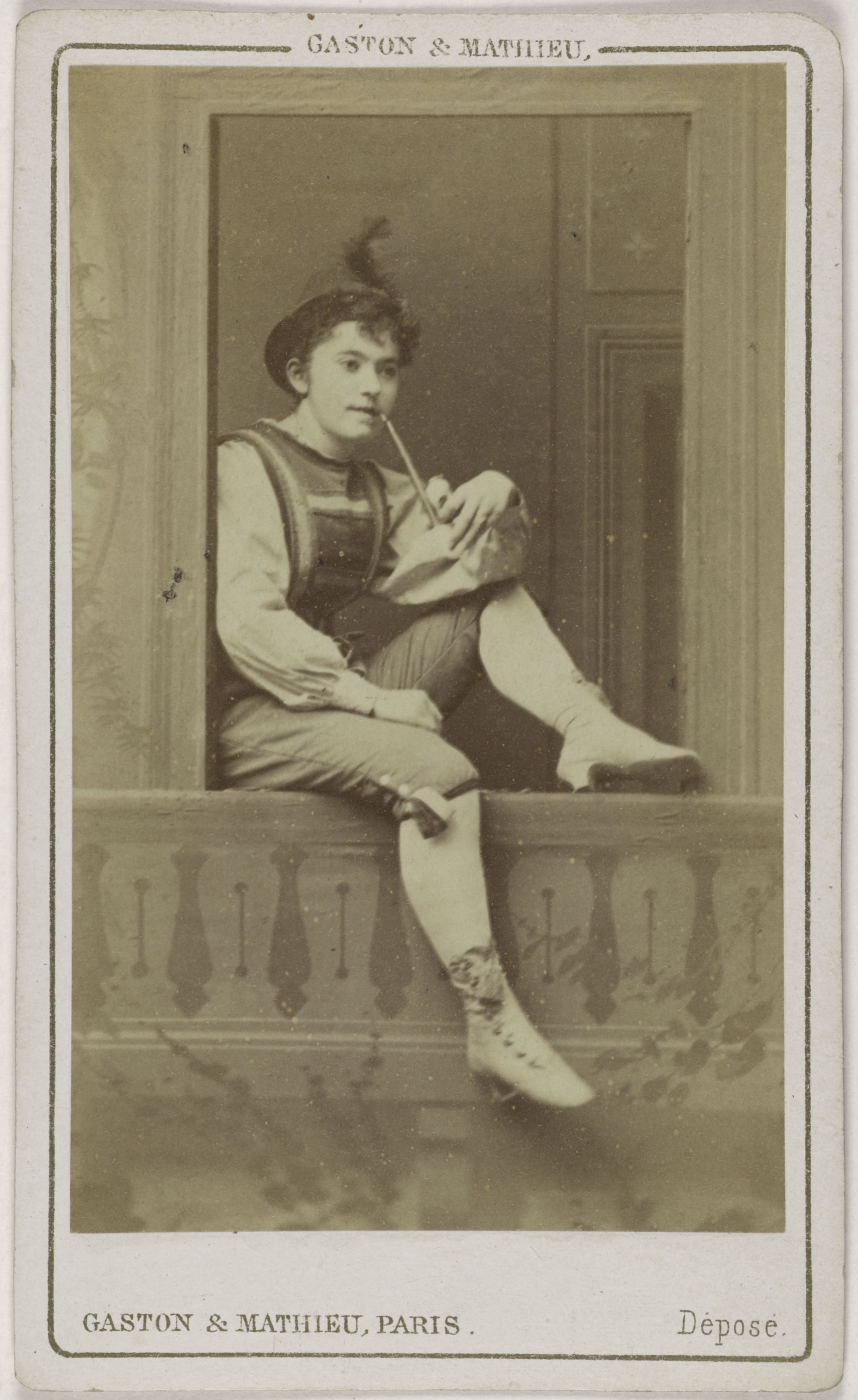 Gaston & Mathieu, Portrait de Marguerite Debreux (actrice)