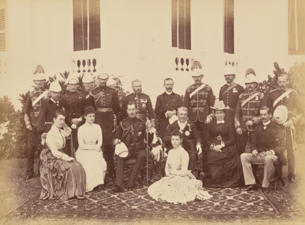 Unknown, [Group Portrait of Caucasian Men and Women]
