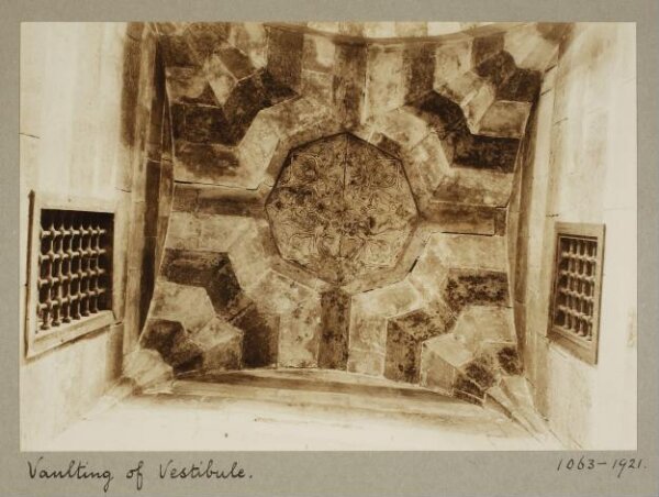 K.A.C. Creswell, Vaulting of vestibule at the mosque and mausoleum of Mamluk Amir Janim al-Bahlawan, Cairo