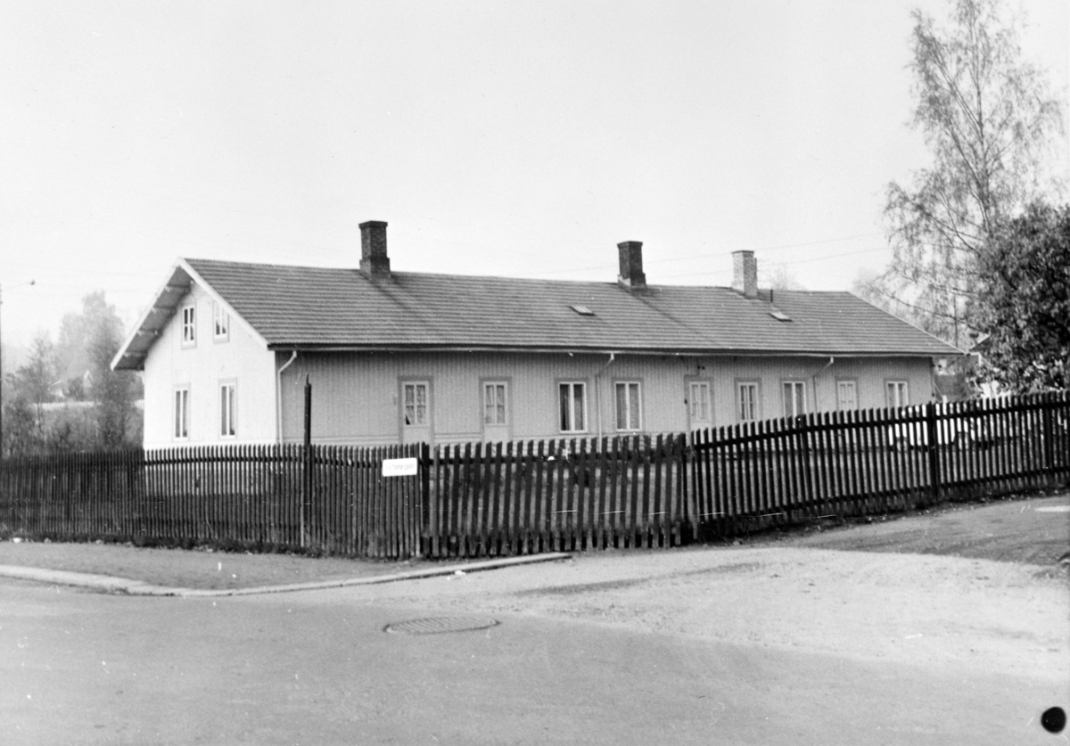 Anno Domkirkeodden, EKSTERIØR, BRAKKA, VESTREGATE 2 SETT FRA STORHAMARGATA,