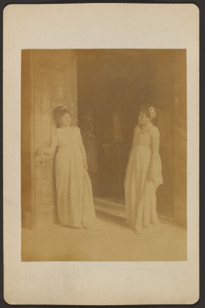 Thomas Eakins, [Two standing women]