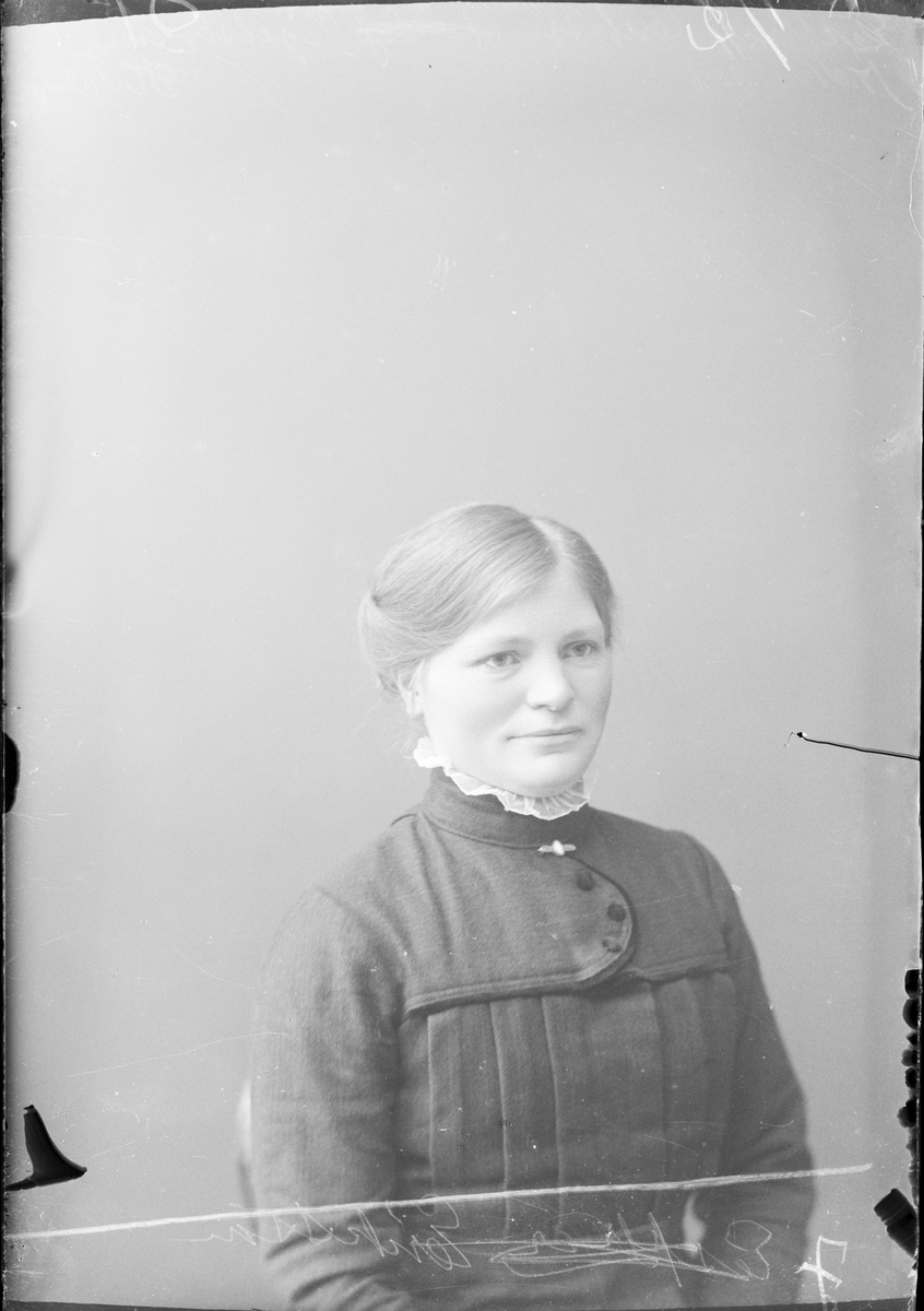 Skötsner-Edhlund, Ester Eriksson från Vigelsboäng, Valö socken, Uppland