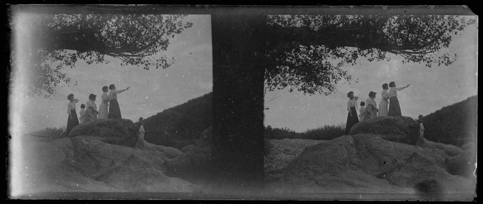 Desconegut, [Group Portrait]
