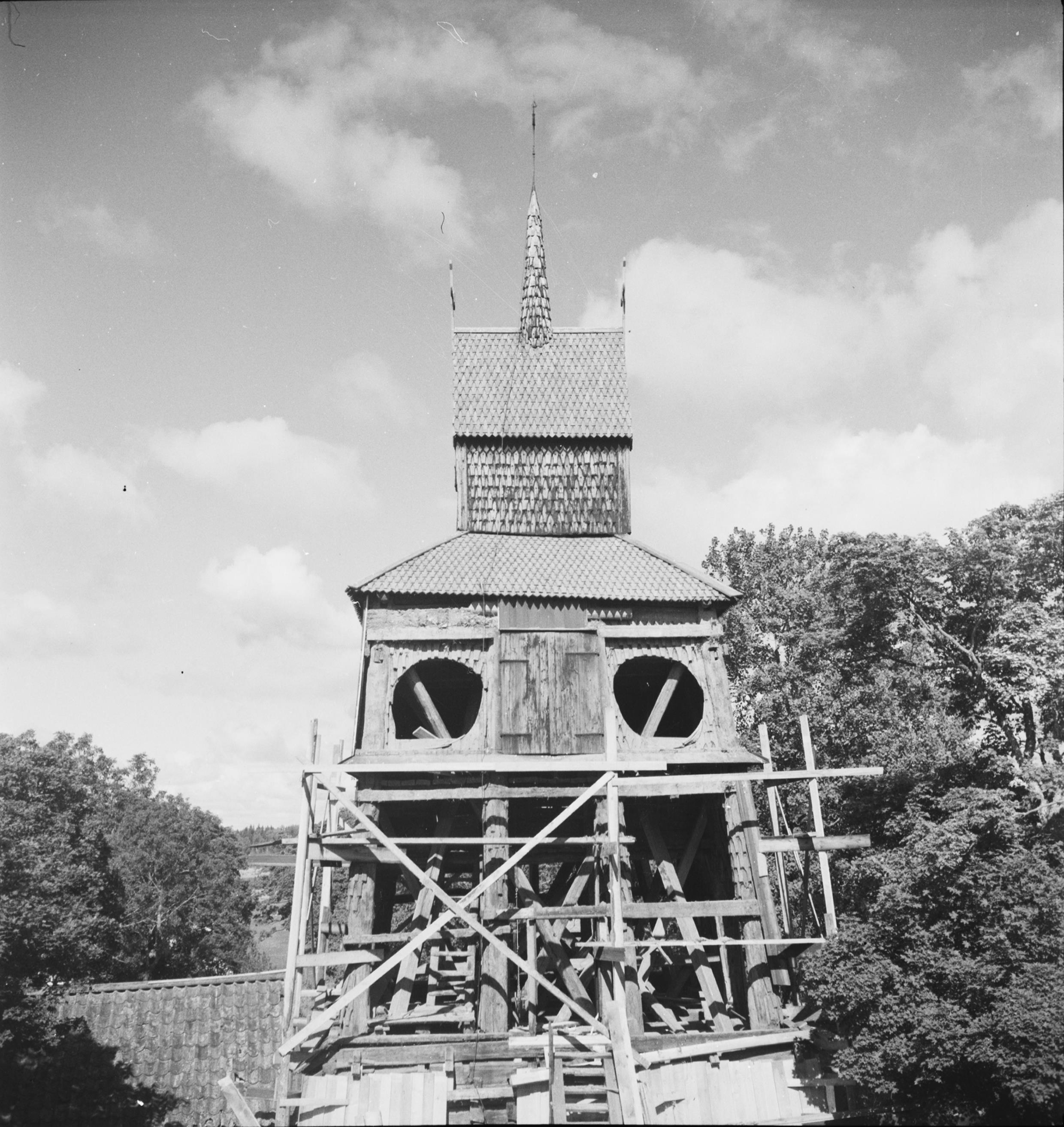 Iwar Anderson, Häverö kyrka