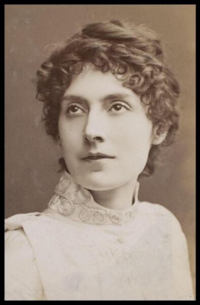 London Stereoscopic and Photographic Company, Guy Little Theatrical Photograph