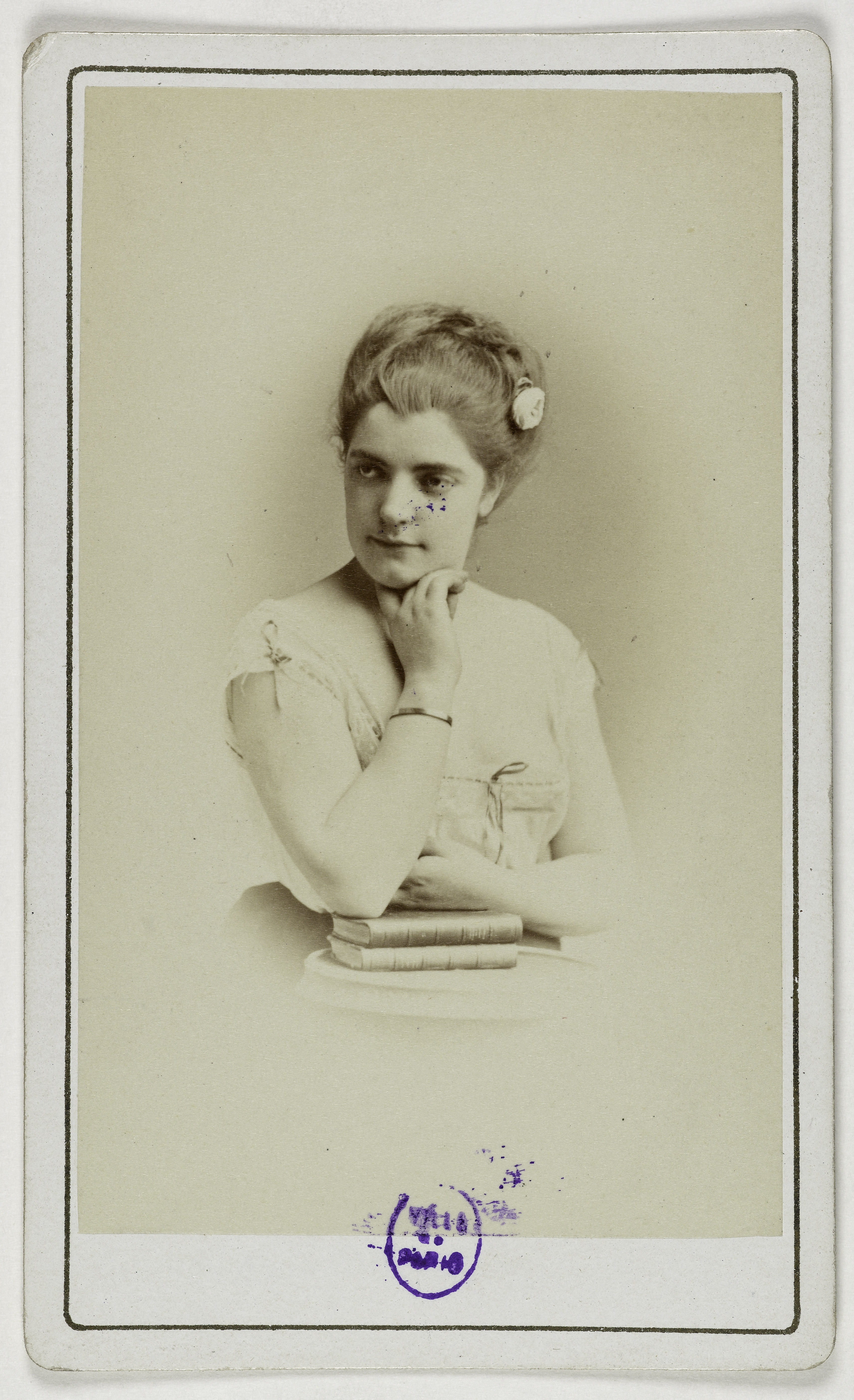 Anonyme, Portrait de H. Julia, actrice