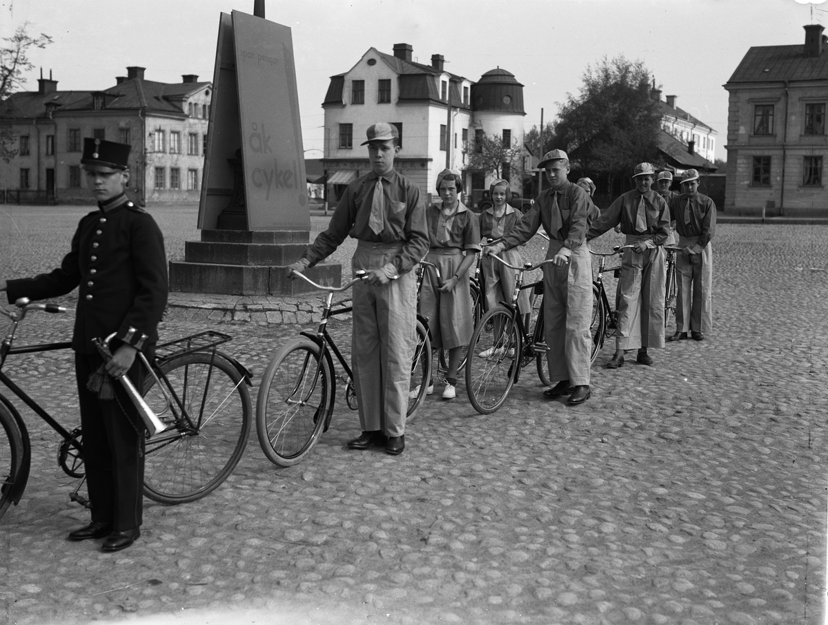 Paul Sandberg, Cykelkortege i samband med starten av Svenska cykelveckan, Vaksala torg