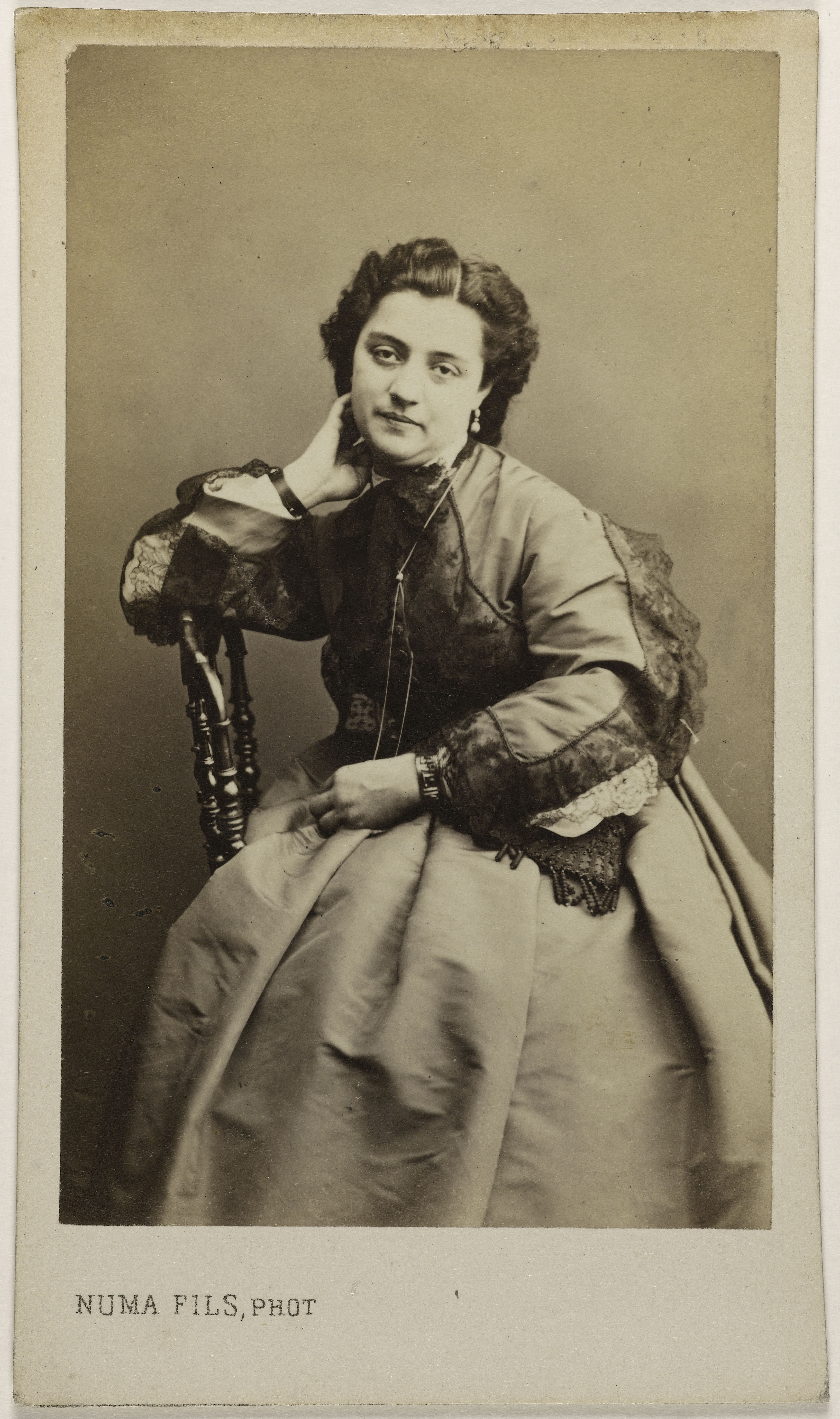 Numa Fils, Portrait de Baurain, (actrice)