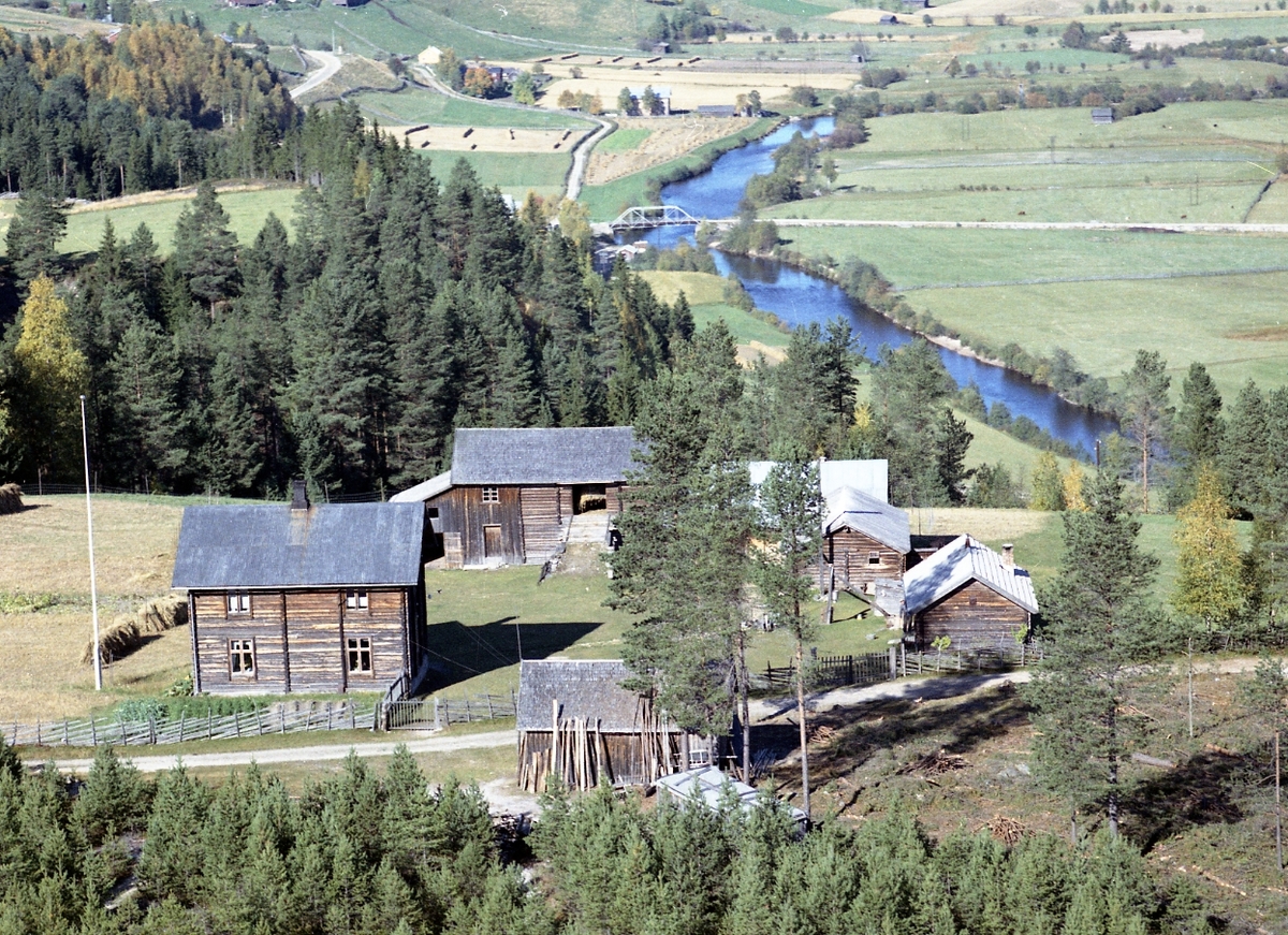 Widerøes Flyveselskap A/S, Gardsbruk