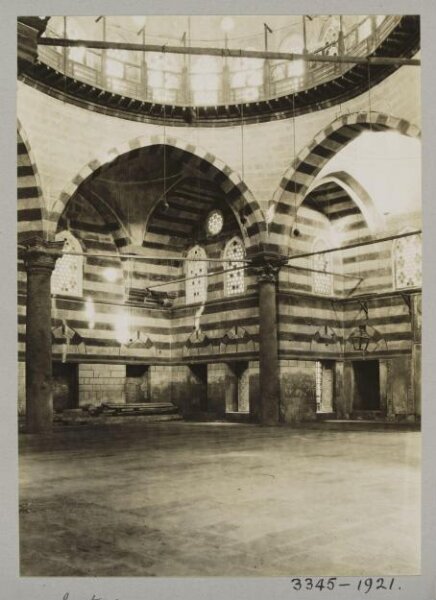 K.A.C. Creswell, Interior view in the mosque of al-Malika Safiyya, Cairo