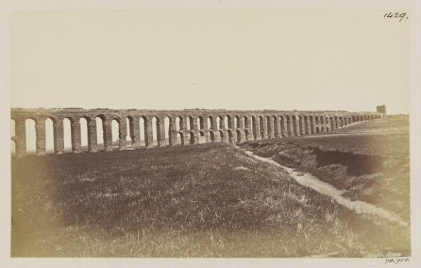 Parker, John Henry, Aqueducts - Arcade of Trajan and Hadrian, General View of the most perfect part, some of the arches single, others double, at Cento Celle.