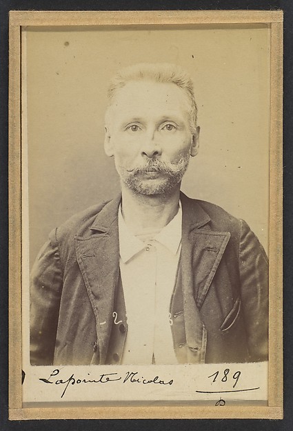 Alphonse Bertillon, Lapointe. Nicolas, Céleste. 45 ans, né à Marbach (Alsace-Lorraine). Cordonnier. Anarchiste. 2/7/94.