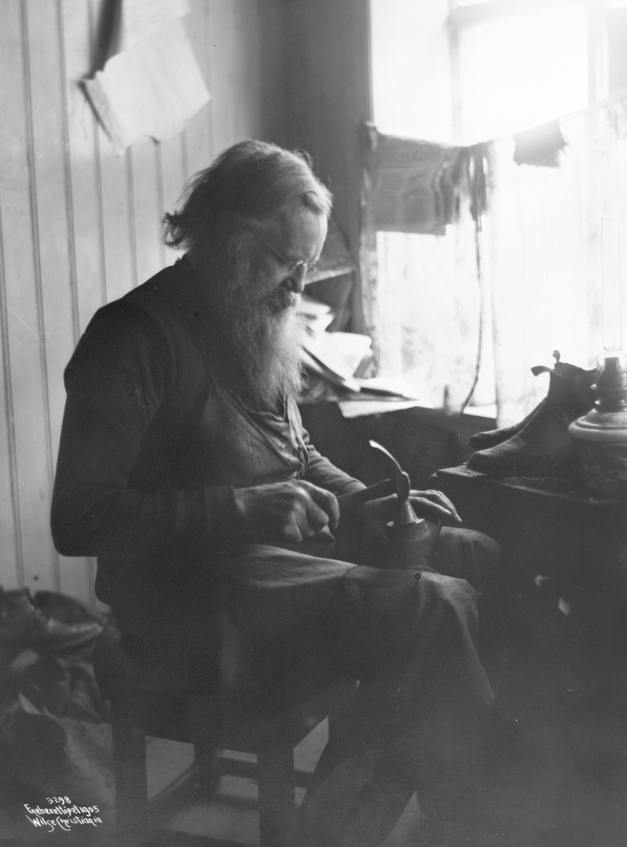 Anders Beer Wilse, Prot: Genere - Skomakern 18/2 1905