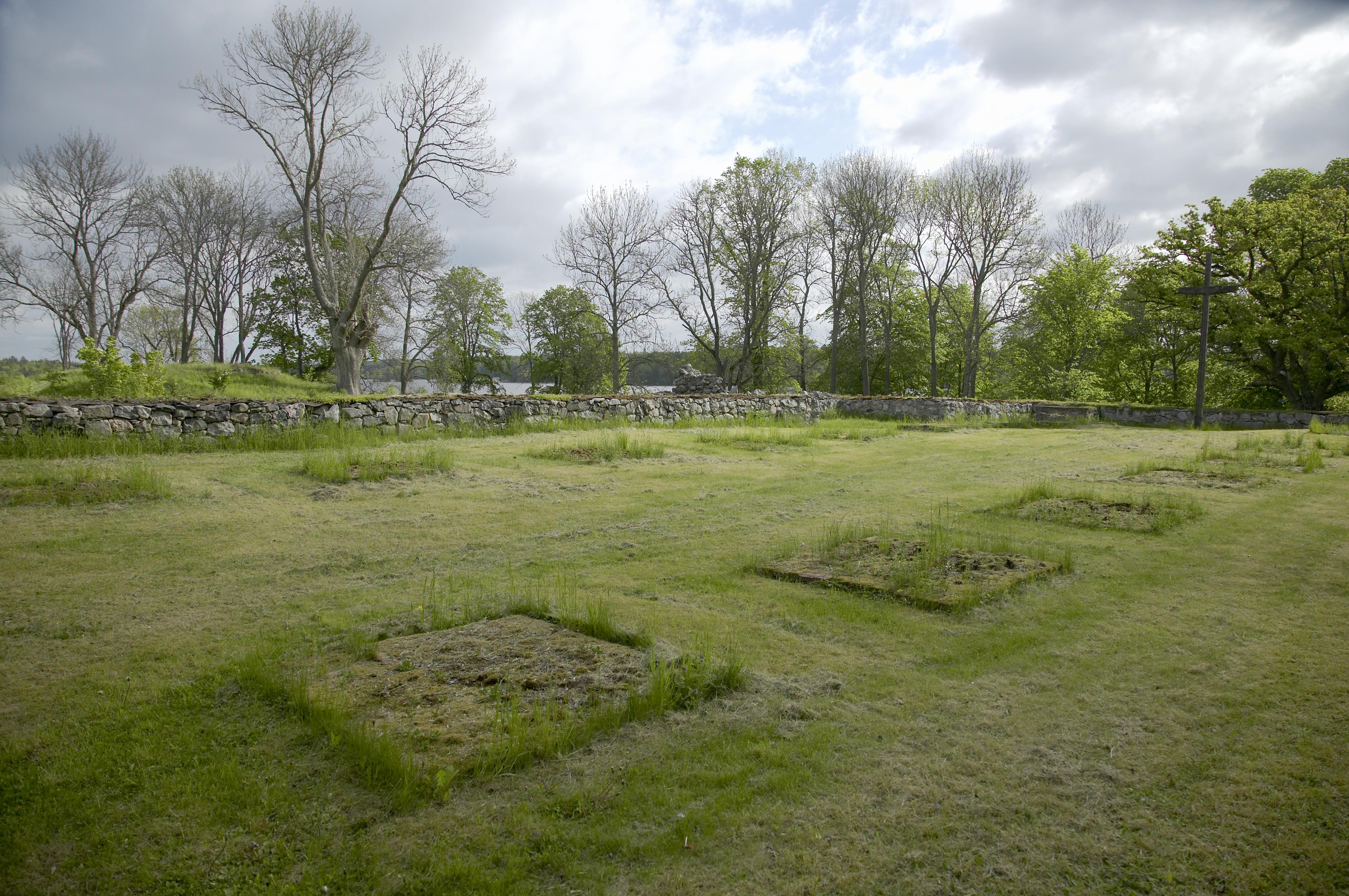 Bengt A Lundberg, Vårfruberga klosterruin