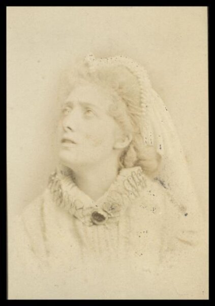 London Stereoscopic and Photographic Company, Guy Little Theatrical Photograph