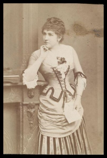 London Stereoscopic and Photographic Company, Guy Little Theatrical Photograph