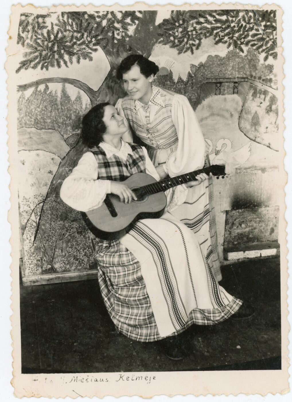 Jonas Miečius, Marytė ir Rūta Miečiūtės