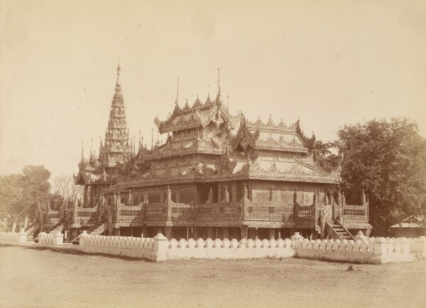 Felice Beato, [King Thibaw Min's School Now Used as a Church]