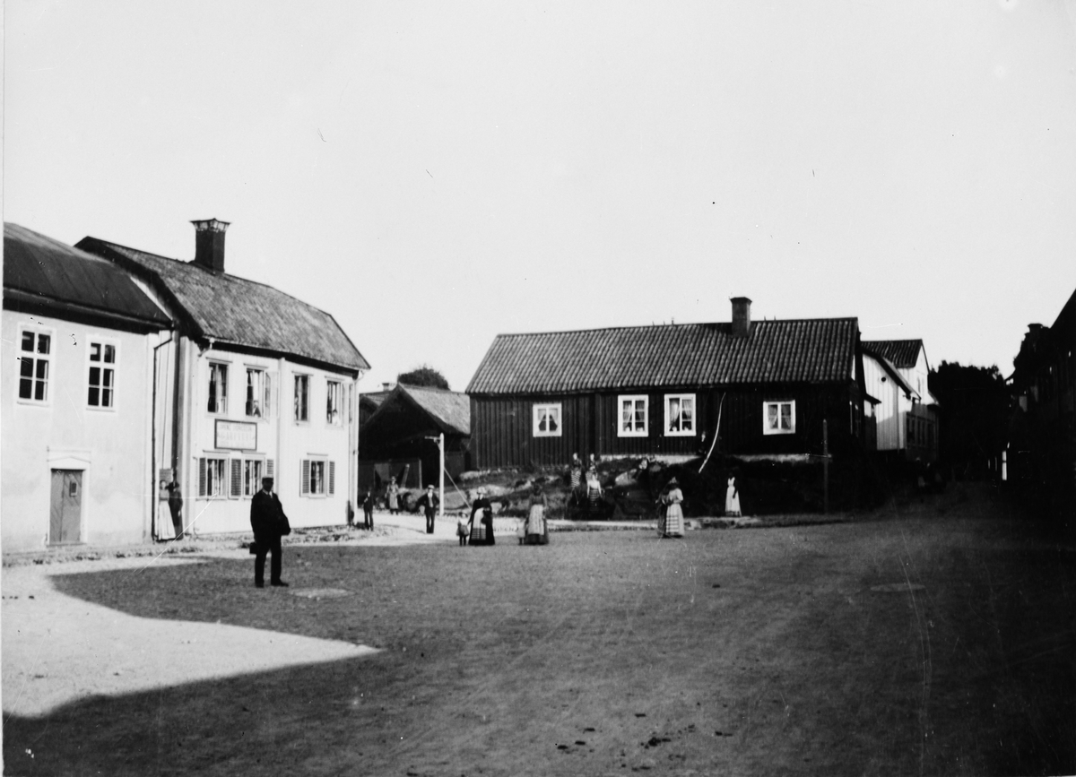 Skötsner-Edhlund, St Hall Square and Skötsner-Edhlund Photostudio, Östhammar, Uppland