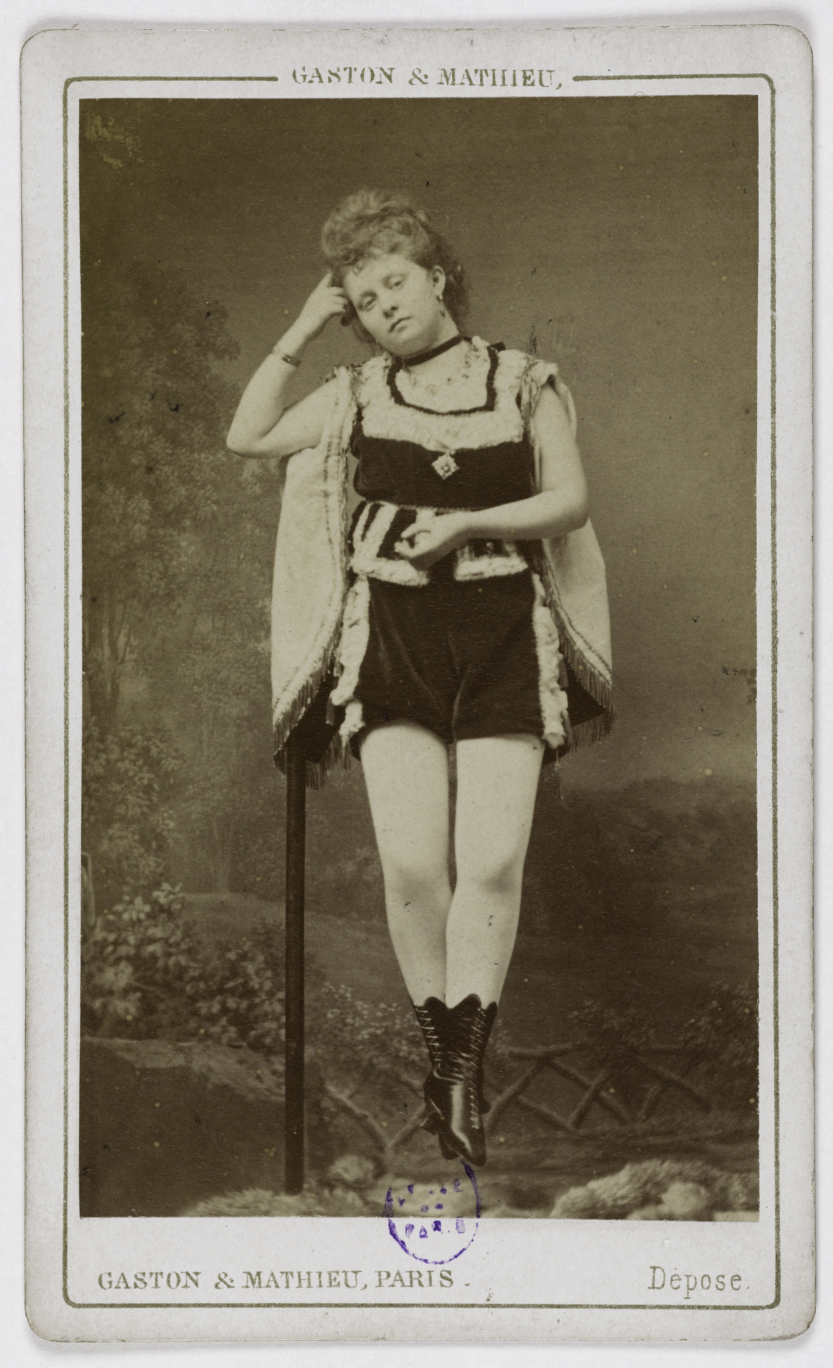 Gaston & Mathieu, Portrait de Miss Lily Edith (danseuse)