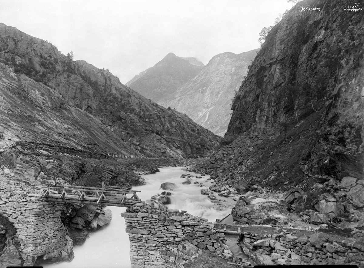 Axel Lindahl, Prot: Jostedalen Fossejelet ved Sperle