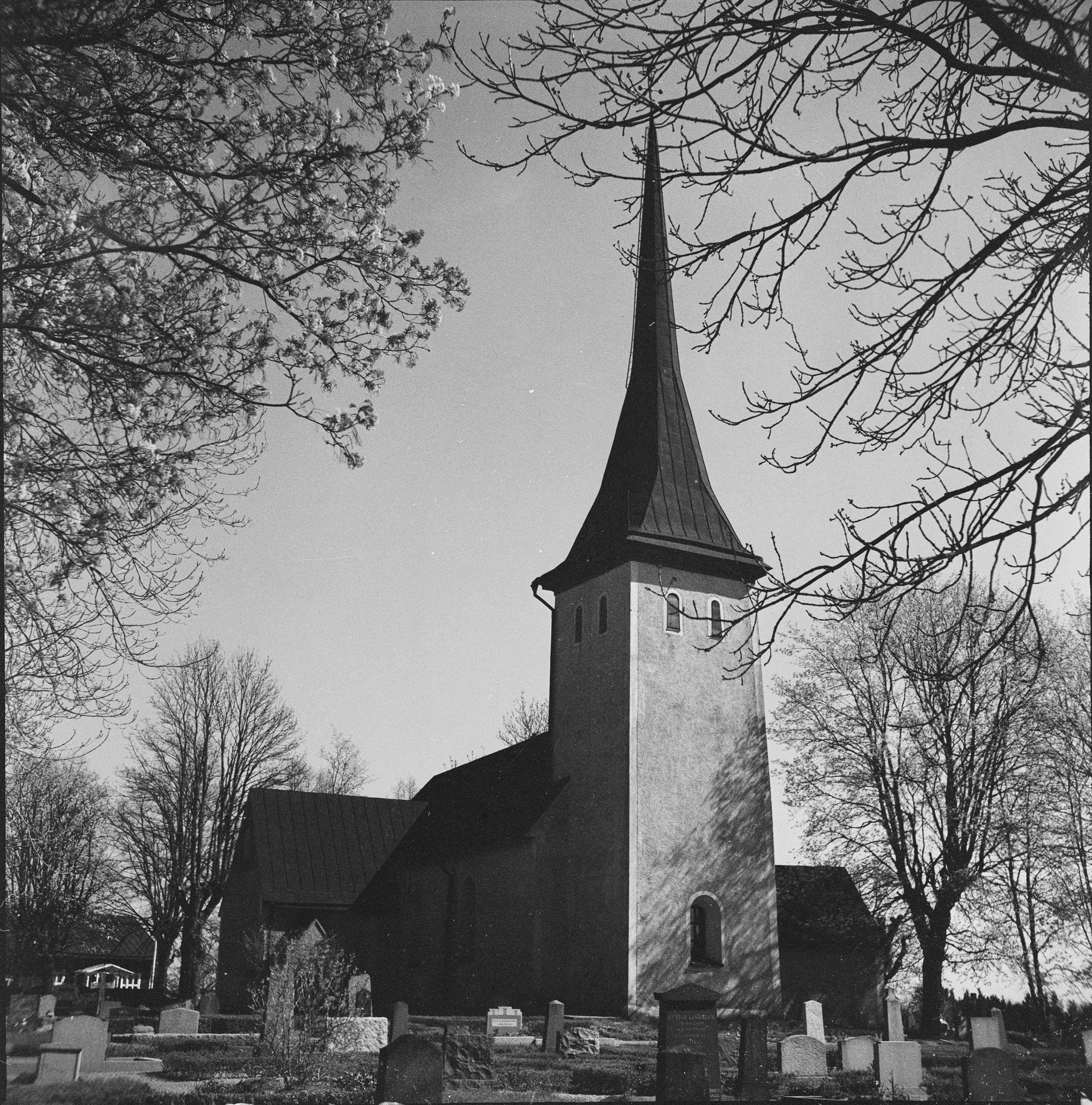 Nils Lagergren, Sånga kyrka