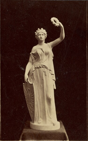 Unknown, [Statue of figure with crown]