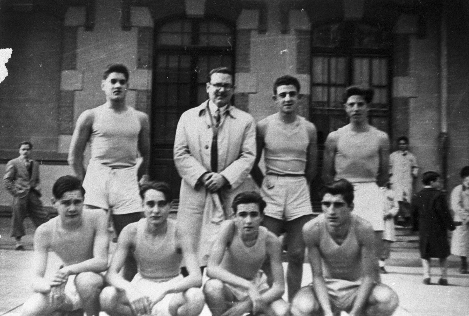 Desconegut, [Portrait of athletes]
