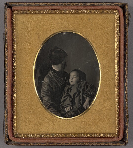 Unknown, [Mother holding her dead child]