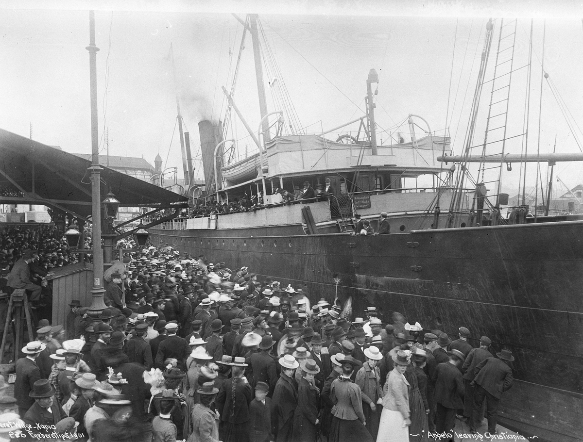 Anders Beer Wilse, Prot: Emigranters avreise Hullerbåten ""Angelo"" Juni 1901