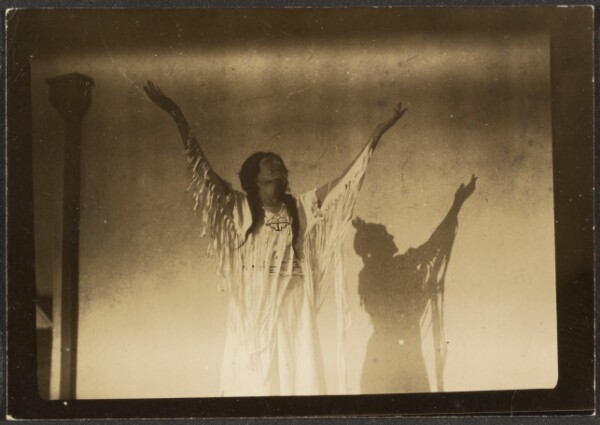 Louis Fleckenstein, [Florence Dancing in Native American Costume]