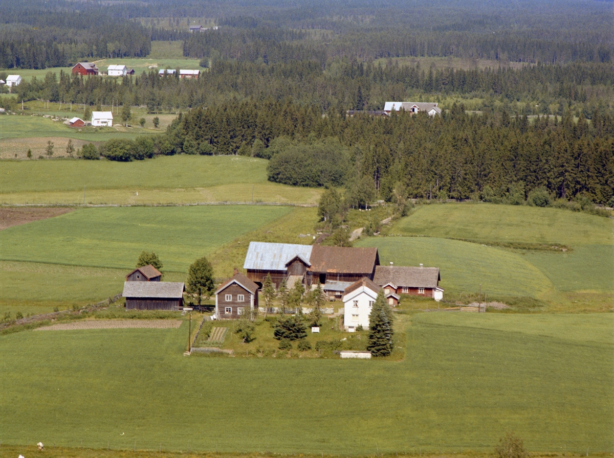 Widerøes Flyveselskap A/S, FLYFOTO HOLE GARD.