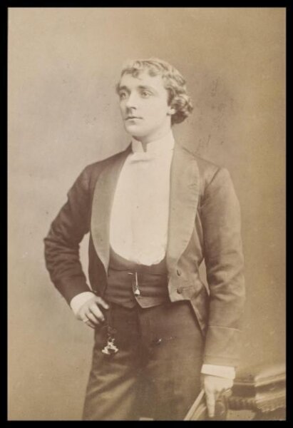London Stereoscopic and Photographic Company, Guy Little Theatrical Photograph