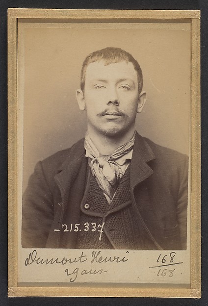 Alphonse Bertillon, Dumont. Henri, Victor. 29 ans, né à Issy (Seine). Mécanicien. Anarchiste. 8/3/94.