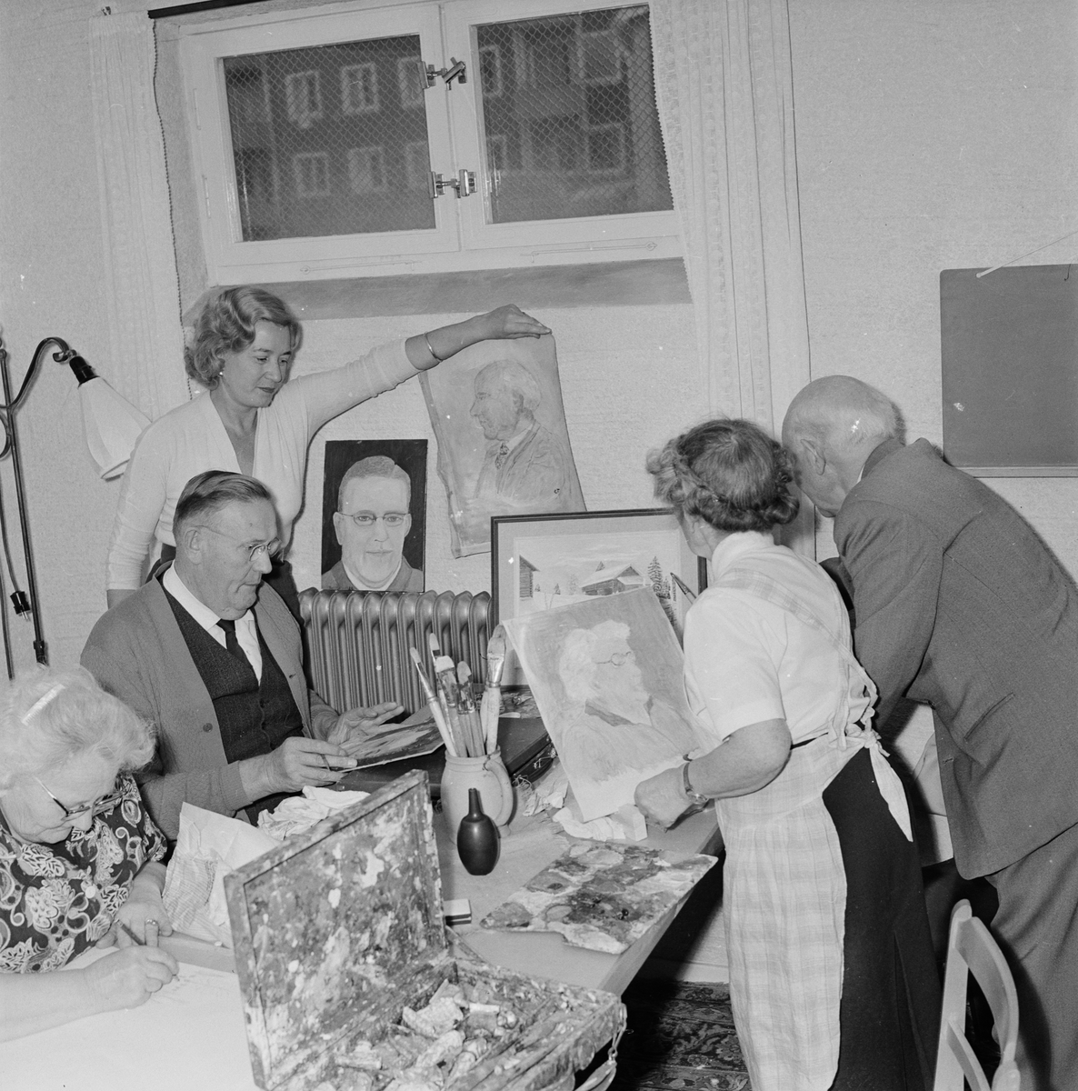 Uppsala-Bild, “Pensioners fully employed,” Uppsala October 1960