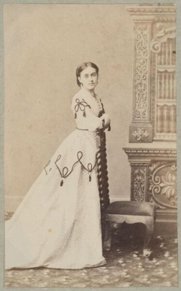 Unknown, Carte-de-visite photographs (480). Four photographs  are dry-mounted to each sheet (120).