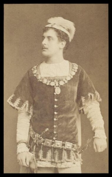 London Stereoscopic and Photographic Company, Guy Little Theatrical Photograph
