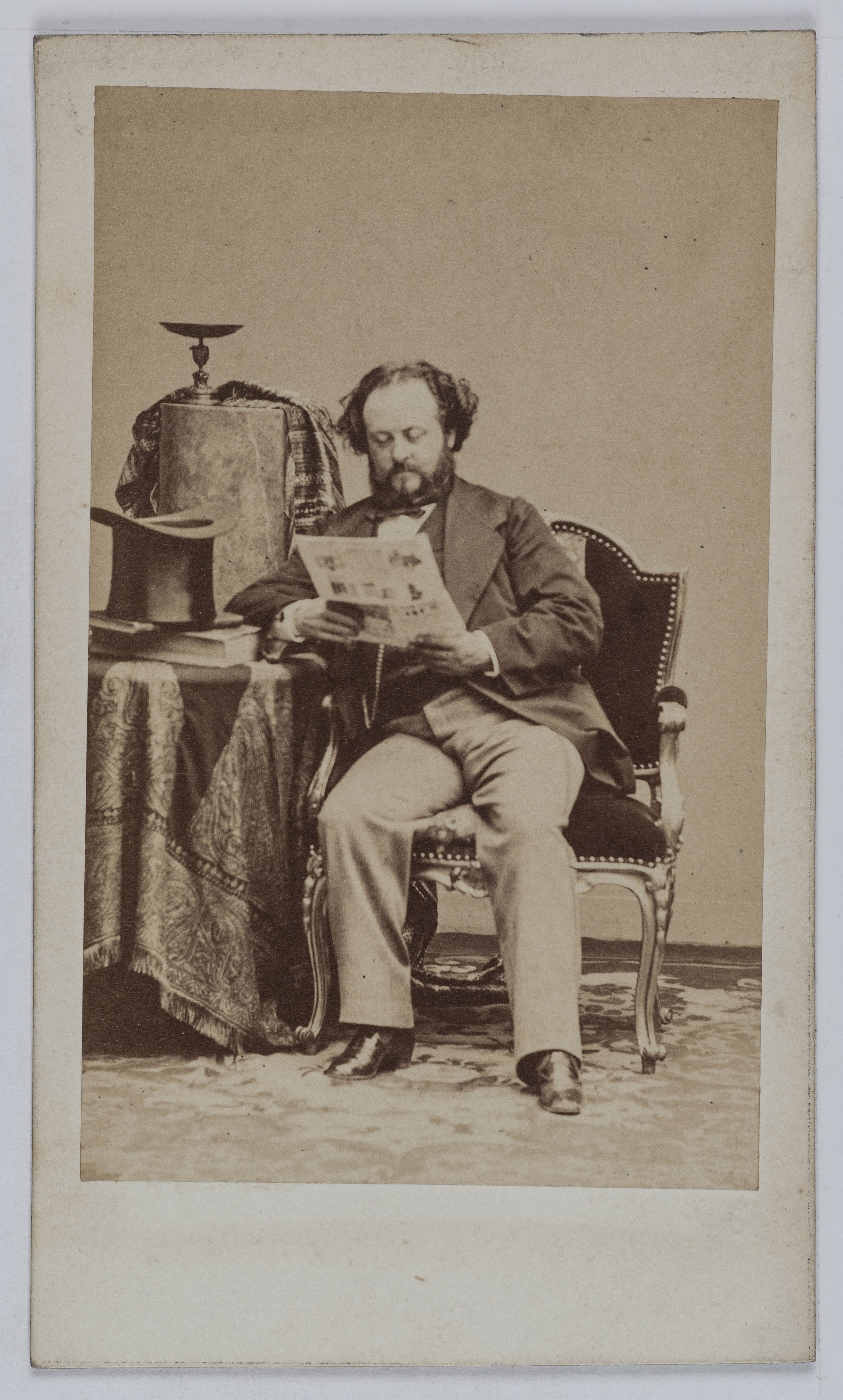 Disderi & Cie, Portrait d'Hippolyte Gustave Roger (1815-1879), ténor et professeur au Conservatoire.