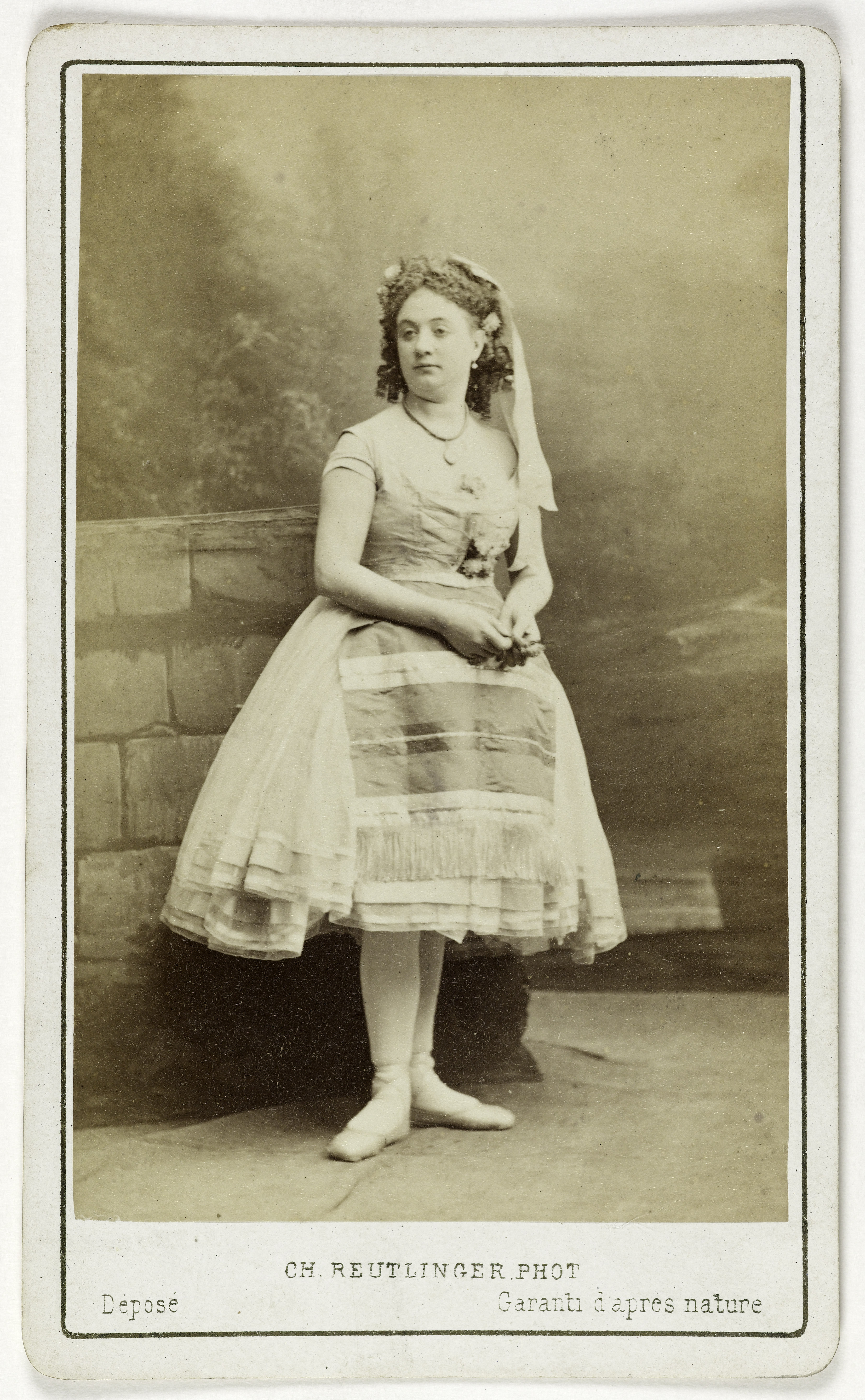 Charles Reutlinger, Portrait de Laroche, (danseuse)