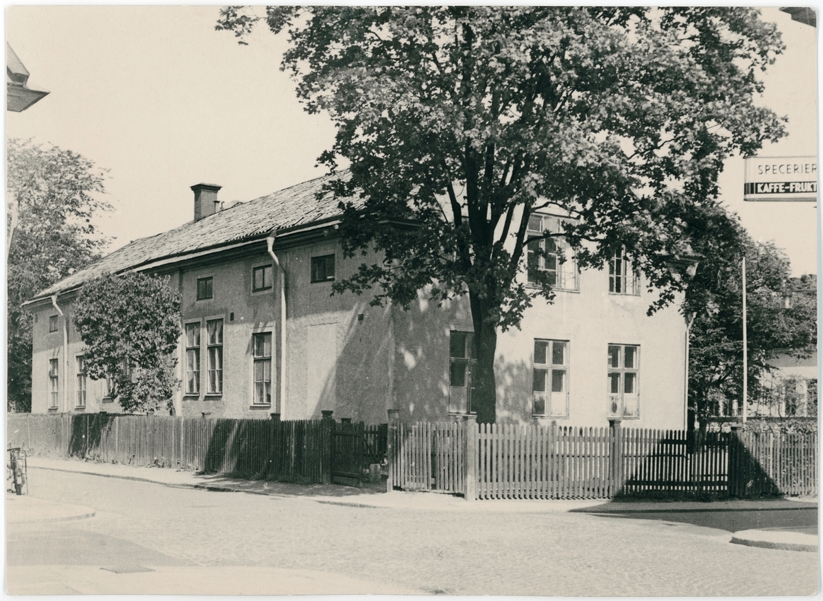Okänd,, Vykort - Prinsens skola, hörnet Dragarbrunnsgatan - S:t Olofsgatan, Uppsala 1953