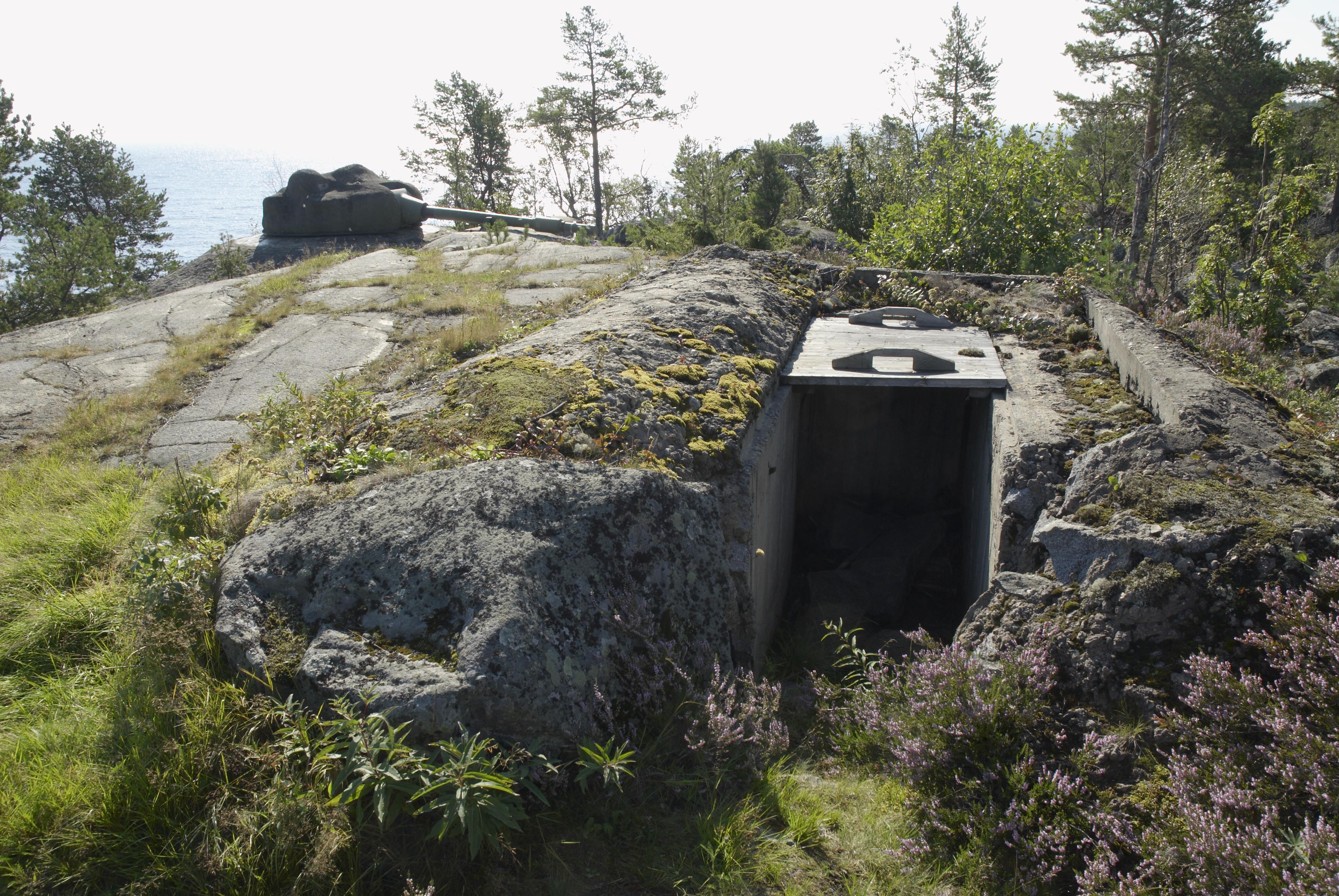 Bengt A Lundberg, Hemsö fästning