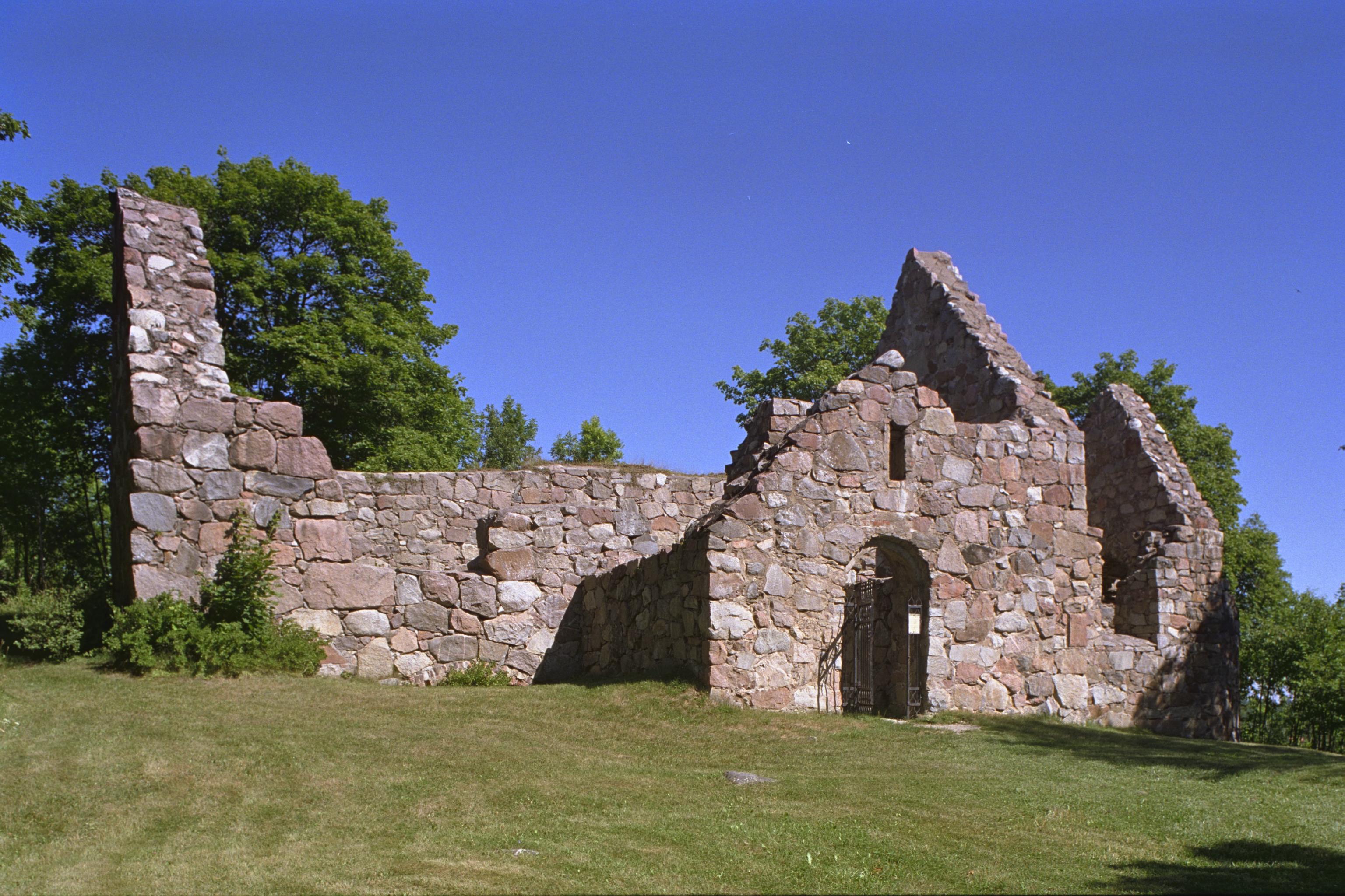 Bengt A Lundberg, Mariefred, Kärnbo kyrkoruin