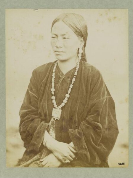 Unknown, A portrait of a Tibetan woman