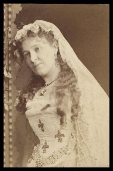 London Stereoscopic and Photographic Company, Guy Little Theatrical Photograph