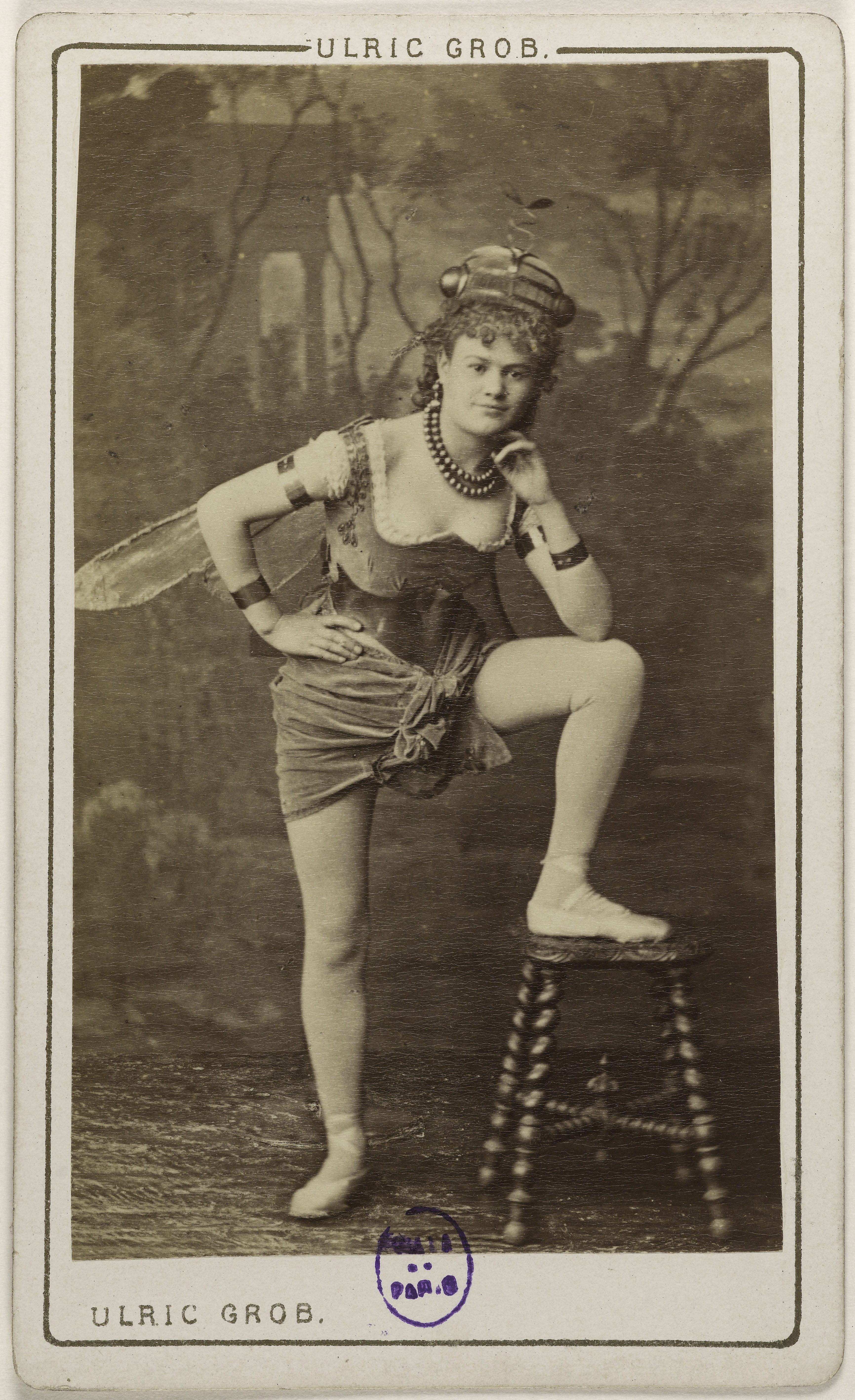 Ulric Grob, Portrait de Berthe, (danseuse)